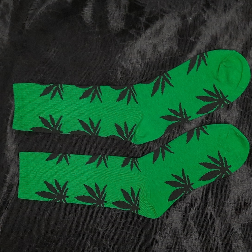 Green and Black Weed Leaf Socks